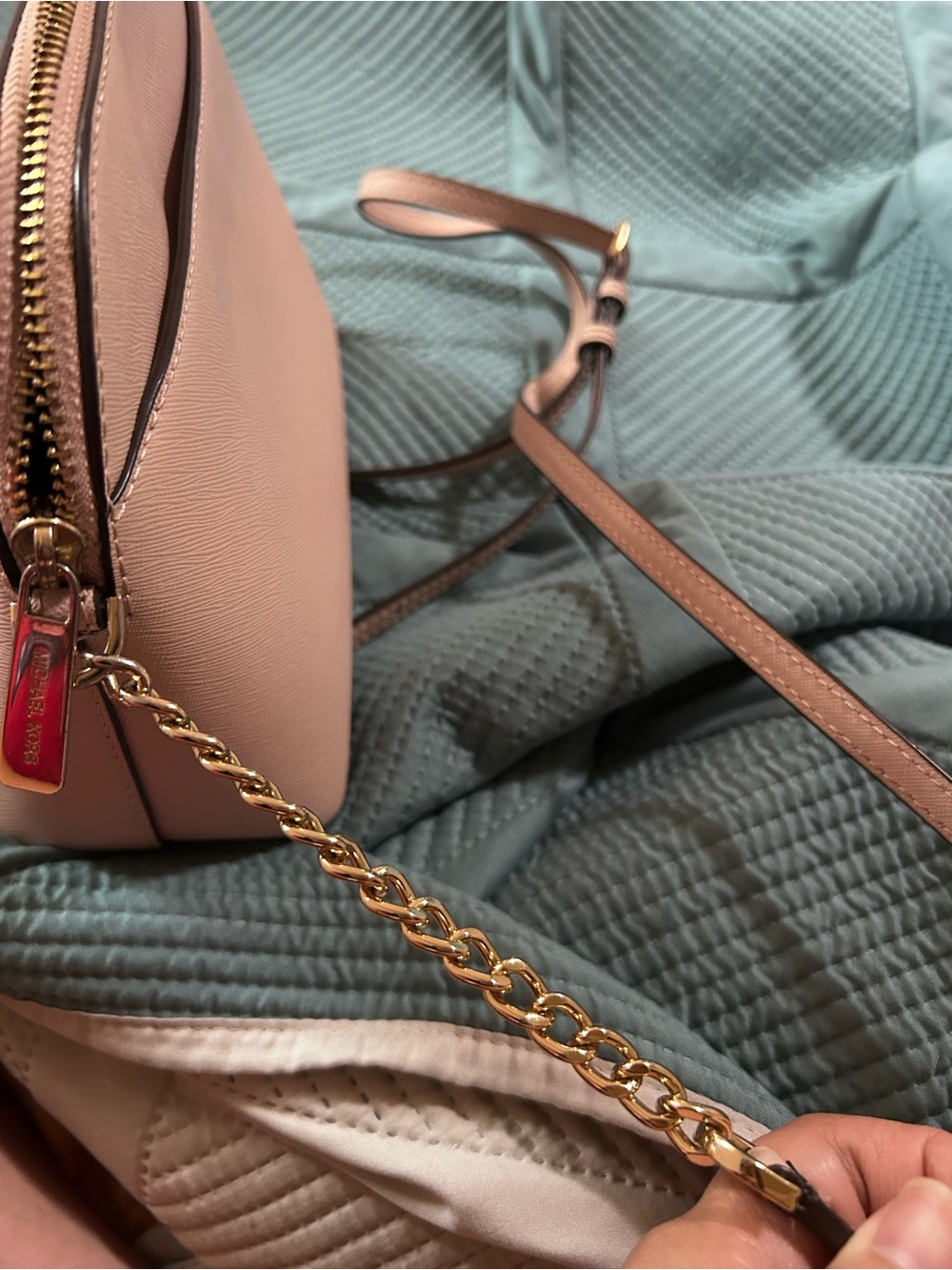 Michael Kors Blush Saffiano Dome Crossbody with Gold Hardware - Picture 8 of 12